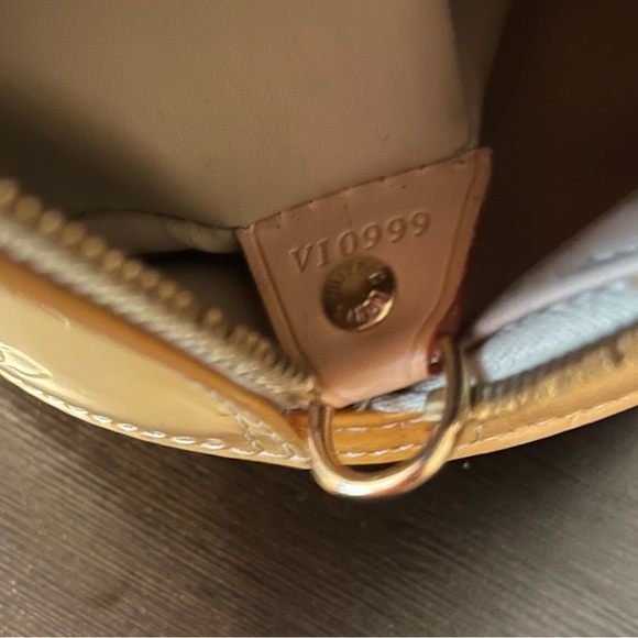 Louis Vuitton Yellow Vernis Bundle - Picture 10 of 17